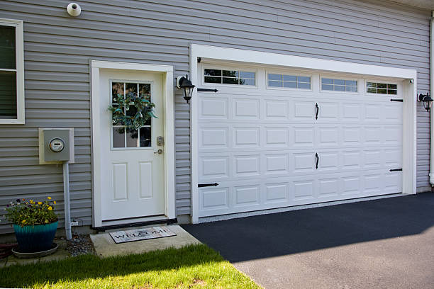 24/7 Emergency Garage Door Panel Replacement experts in Crawford County County, IN